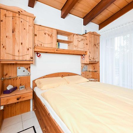 Ferienwohnung Captain Flints Schatz Bensersiel Esterno foto